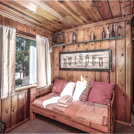 Perfect Cabin, 2 Bedrooms, Fireplace, Midtown, Sleeps 5 ルイドソ エクステリア 写真