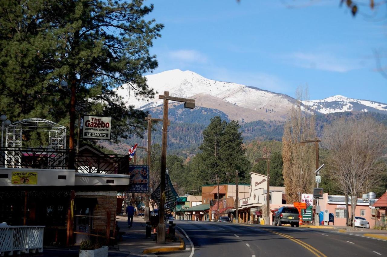 Perfect Cabin, 2 Bedrooms, Fireplace, Midtown, Sleeps 5 ルイドソ エクステリア 写真